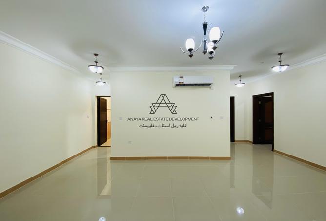 951467 - Property Image 2