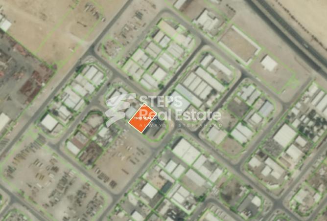 989983 - Property Image 2