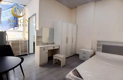 Apartment - Studio - 1 Bathroom for rent in Umm Ghuwalina - Umm Ghuwailina - Doha
