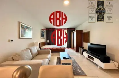 Apartment - Studio - 1 Bathroom for rent in Viva East - Viva Bahriyah - The Pearl Island - Doha