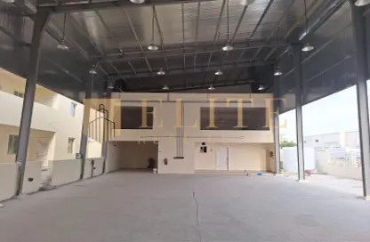 Whole Building - Studio - 7+ Bathrooms for rent in Industrial Area - Mesaieed