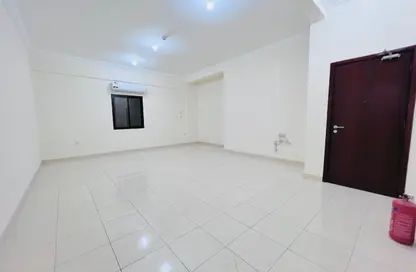 شقة - 3 غرف نوم - 3 حمامات للايجار في بناية مدينة خيلفه 58 - مدينة خليفة جنوب - مدينة خليفة - الدوحة