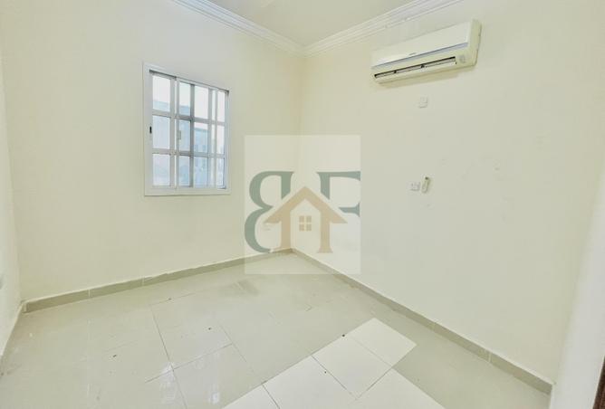 945294 - Property Image 3