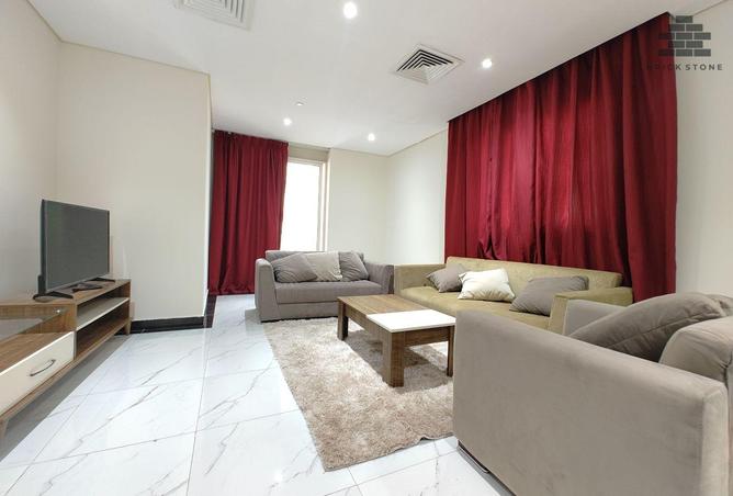 978145 - Property Image 2