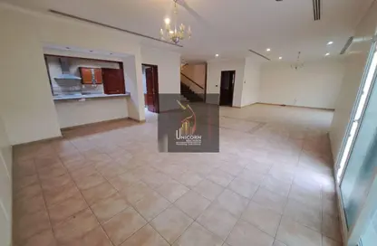 مجمع سكني - 3 غرف نوم - 4 حمامات للايجار في فلل عين خالد - عين خالد - الدوحة