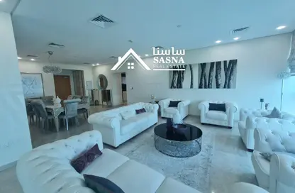 Apartment - 3 Bedrooms - 4 Bathrooms for rent in Zig Zag Tower A - Zig Zag Towers - West Bay - Doha