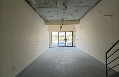 Shop - Studio - 1 Bathroom for rent in Al Rayyan Commercial Plaza - Al Sadd - Doha