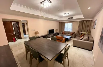 Apartment - 2 Bedrooms - 2 Bathrooms for rent in Anas Street - Fereej Bin Mahmoud North - Fereej Bin Mahmoud - Doha