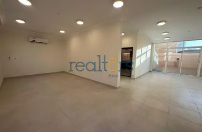 Villa - 3 Bedrooms - 3 Bathrooms for rent in Bu Hamour Street - Abu Hamour - Doha