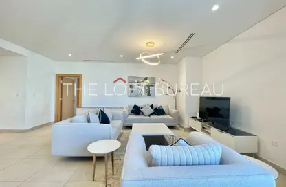 Apartment - 2 Bedrooms - 3 Bathrooms for rent in Floresta Gardens - Floresta Gardens - The Pearl Island - Doha