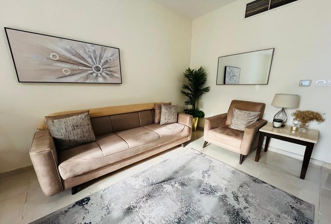 982824 - Property Main Image