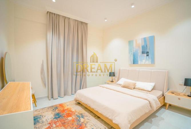 990652 - Property Image 2