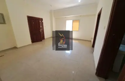 سكن الموظفين - استوديو - 3 حمامات للايجار في فريج بن محمود- جنوب - فريج بن محمود - الدوحة