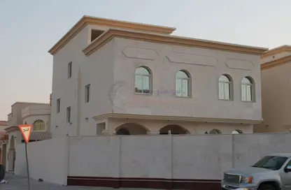 فيلا - 6 غرف نوم - 6 حمامات للبيع في الثمامة - الثمامة - الدوحة