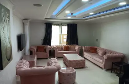 Apartment - 2 Bedrooms - 3 Bathrooms for rent in West Porto Drive - Porto Arabia - The Pearl Island - Doha