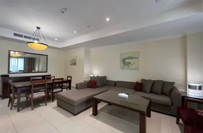Apartment - 2 Bedrooms - 3 Bathrooms for rent in West Porto Drive - Porto Arabia - The Pearl Island - Doha