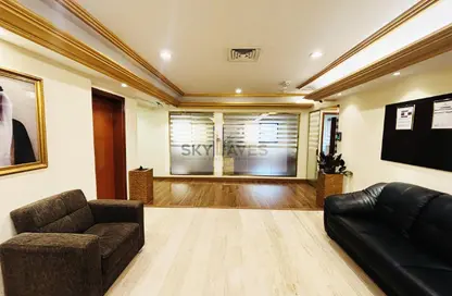 مساحات مكتبية - استوديو - 2 حمامات للايجار في شارع الكورنيش - شارع الكورنيش - الدوحة