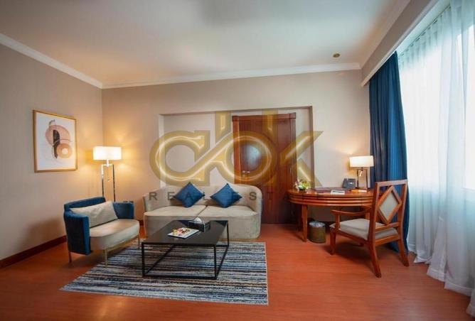 842817 - Property Image 2