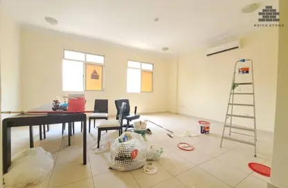 Apartment - 3 Bedrooms - 3 Bathrooms for rent in Muntazah 13 - Al Muntazah - Doha