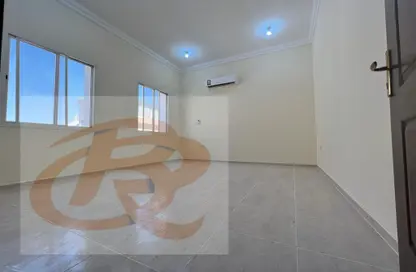 Apartment - 1 Bedroom - 1 Bathroom for rent in Osama Bin Zaid Street - Al Aziziyah - Doha