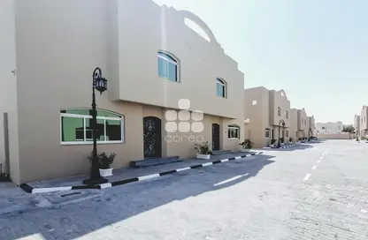 فيلا - 3 غرف نوم - 3 حمامات للايجار في فلل عين خالد - عين خالد - الدوحة