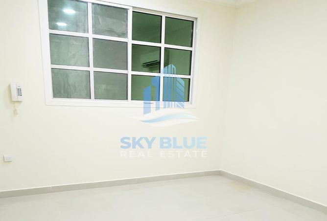 887011 - Property Image 2
