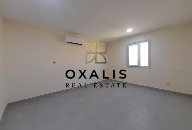 1004934 - Property Image 2