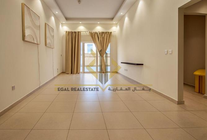 978900 - Property Main Image