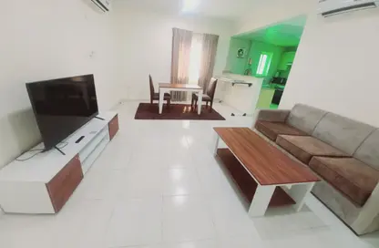 Apartment - 1 Bedroom - 1 Bathroom for rent in Umm Ghwailina Comm - Umm Ghuwalina - Umm Ghuwailina - Doha Apartment - 1 Bedroom - 1 Bathroom for rent in Umm Ghwailina Comm - Umm Ghuwalina - Umm Ghuwailina - Doha