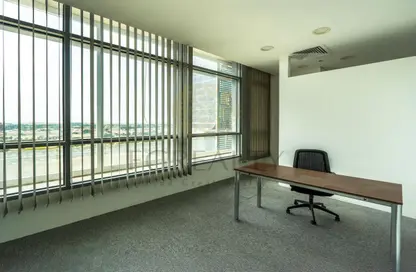 Office Space - Studio - 1 Bathroom for rent in Marina Tower 02 - Marina District - Lusail