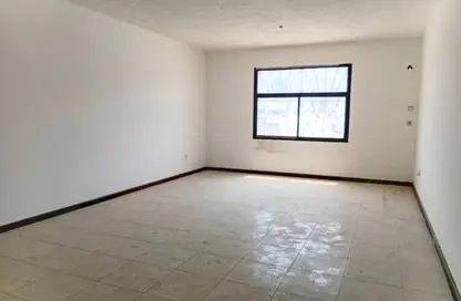 Office Space - Studio - 2 Bathrooms for rent in Najma street - Old Airport Road - Doha