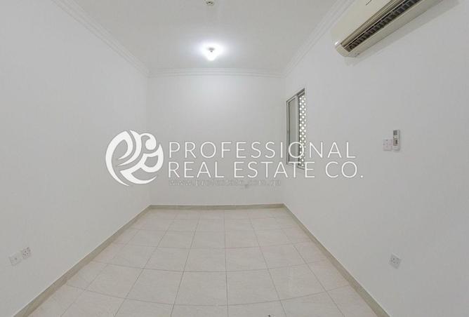 954548 - Property Image 3