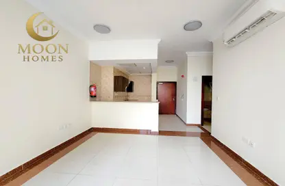 Apartment - 2 Bedrooms - 2 Bathrooms for rent in Al Mansoura - Al Mansoura - Doha