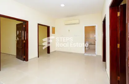 مجمع سكني - 5 غرف نوم - 4 حمامات للايجار في أم العمد - أم العمد - الشمال