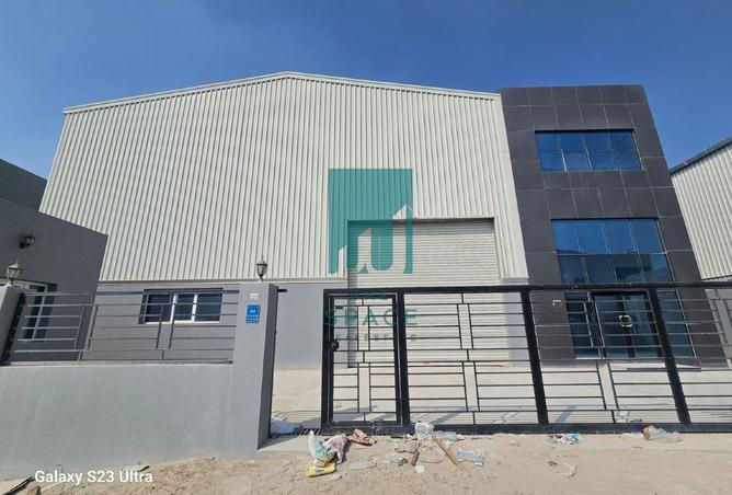 976599 - Property Image 2