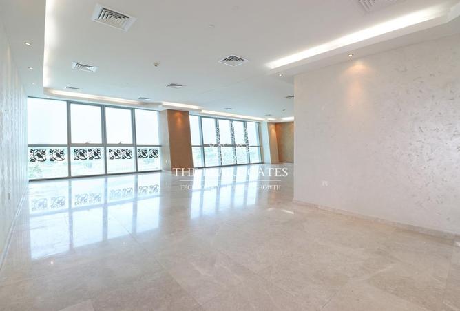864948 - Property Image 2