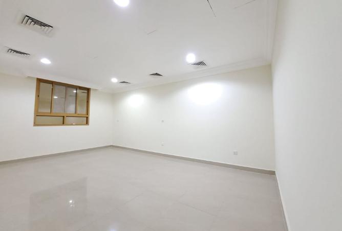 980390 - Property Image 3