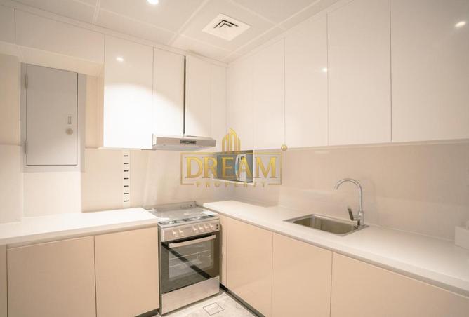 998591 - Property Image 3