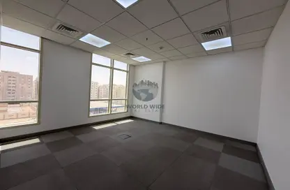 مساحات مكتبية - استوديو - 2 حمامات للايجار في الطريق الدائري الثاني - الطريق الدائري الثاني - الدوحة