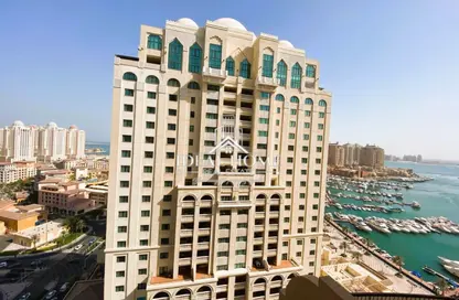 شقة - 2 غرف نوم - 3 حمامات للايجار في طريق بورتو الغربي - بورتو أرابيا - جزيرة اللؤلؤة - الدوحة