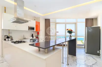 Kitchen image for: Penthouse - 3 Bedrooms - 3 Bathrooms for rent in Marina District - Lusail, Image 1