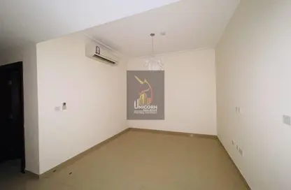 Empty Room image for: Villa - 4 Bedrooms - 5 Bathrooms for rent in Old Airport Road - Old Airport Road - Doha, Image 1
