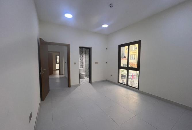 978319 - Property Image 2