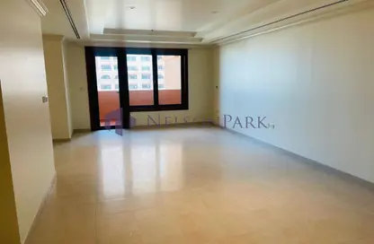 Apartment - 1 Bedroom - 2 Bathrooms for rent in West Porto Drive - Porto Arabia - The Pearl Island - Doha