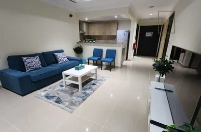 Apartment - Studio - 1 Bathroom for rent in Porto Arabia - The Pearl Island - Doha