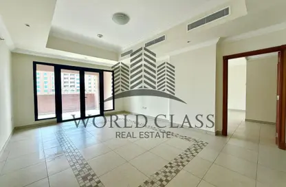 Apartment - 1 Bedroom - 2 Bathrooms for rent in West Porto Drive - Porto Arabia - The Pearl Island - Doha