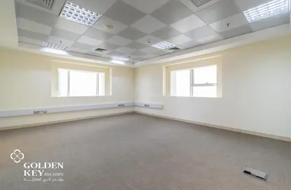 Office Space - Studio - 2 Bathrooms for rent in West Bay Tower - West Bay - West Bay - Doha