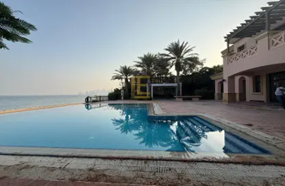 Villa - 5 Bedrooms - 7 Bathrooms for rent in West Porto Drive - Porto Arabia - The Pearl Island - Doha