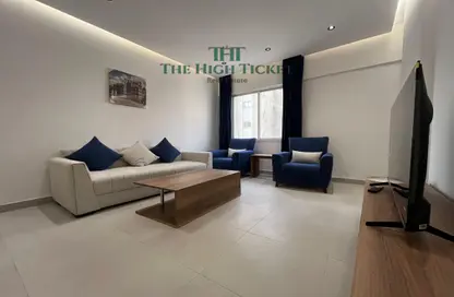 Apartment - 2 Bedrooms - 2 Bathrooms for rent in Umm Ghwailina Comm - Umm Ghuwalina - Umm Ghuwailina - Doha