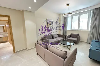 Apartment - 2 Bedrooms - 3 Bathrooms for rent in Viva West - Viva Bahriyah - The Pearl Island - Doha